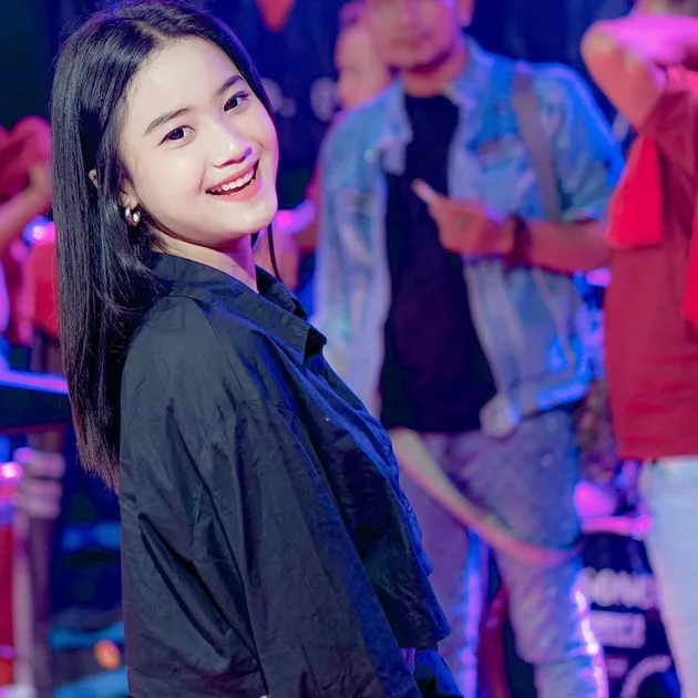 Yessa Oktafia adik Yeni Inka