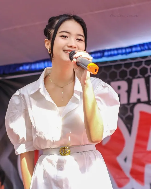 Yessa Oktafia adik Yeni Inka