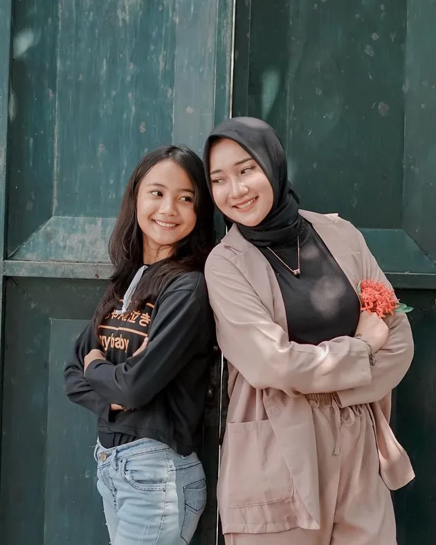 Yessa Oktafia adik Yeni Inka