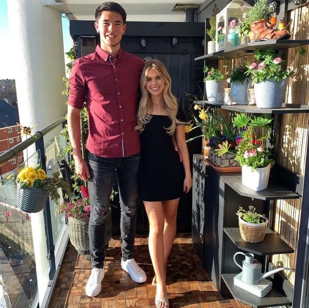 Elkan Baggott dan Katie Marsden