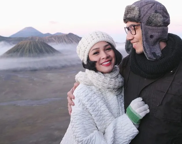 liburan selebriti, selebriti yang ke bromo