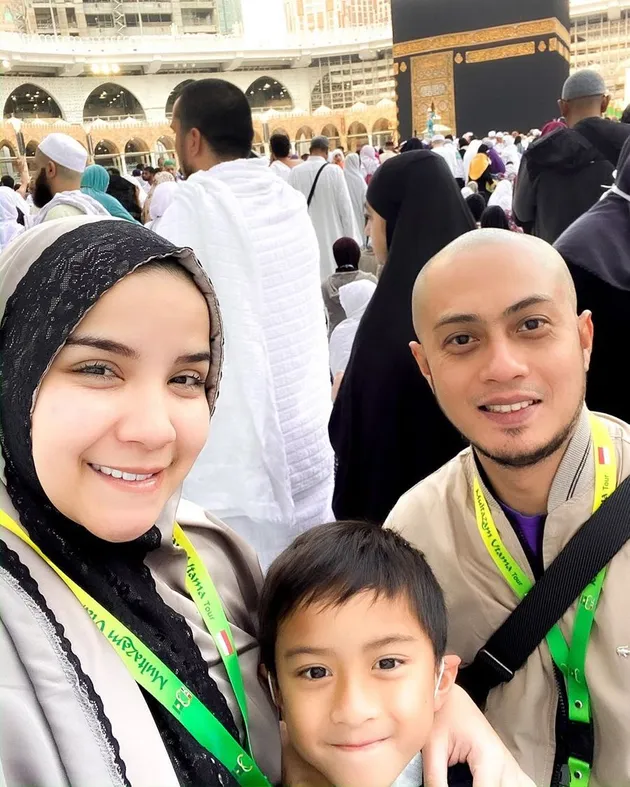 selebriti umrah