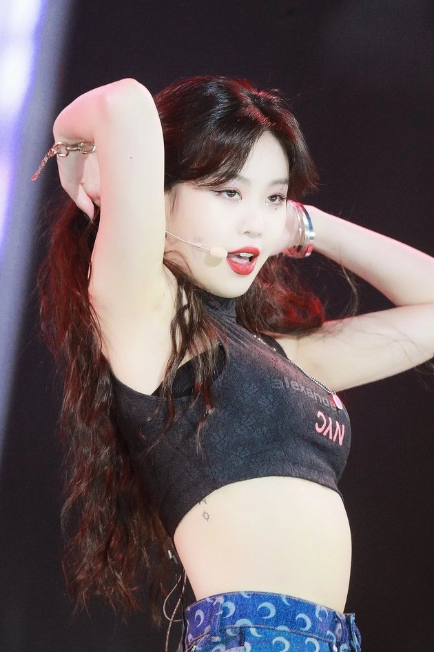 8 Cool Tattoos that Adorn Soojin's (G)I-DLE Body: From Heart Images to Self-Love Messages
