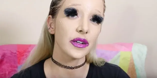 make up, tren aneh. tren kecantikan aneh, tren kecantikan unik