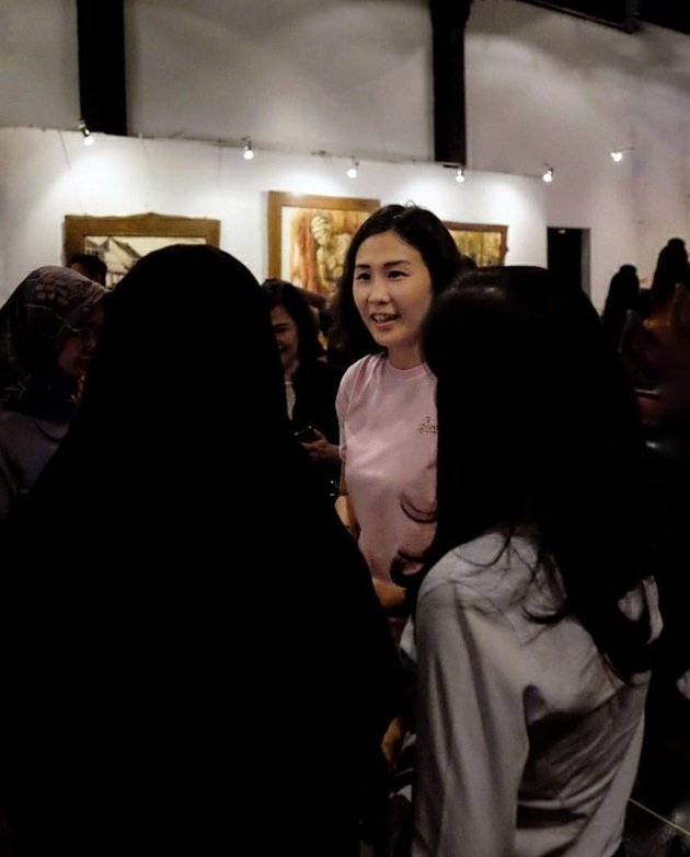 8 Portraits of Veronica Tan, Former Wife of Ahok who is Now Even More Beautiful and Enchanting