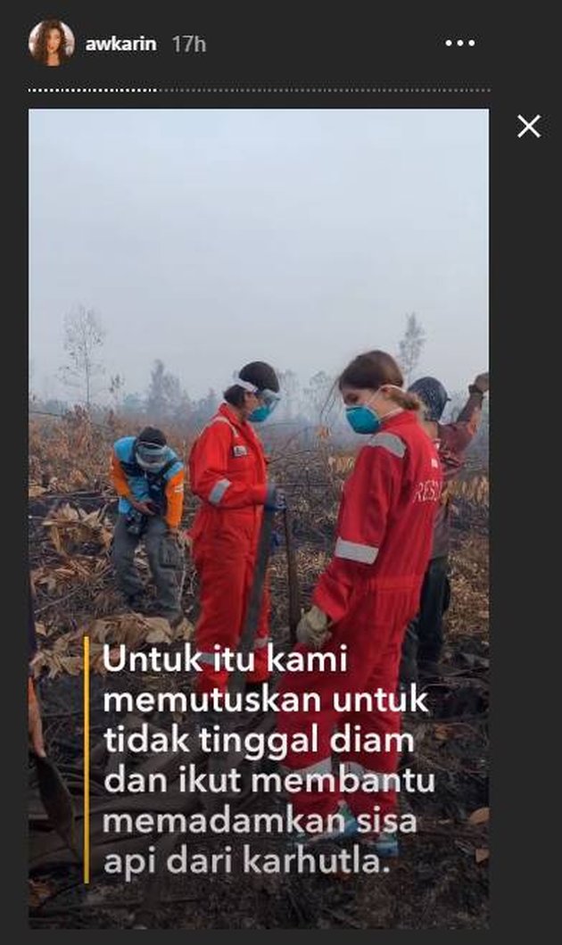 9 Cool Actions of Awkarin as a Volunteer to Extinguish Forest Fires in Kalimantan, Earns Praise