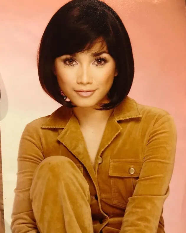 ussy tahi lalat, tahi lalat ussy