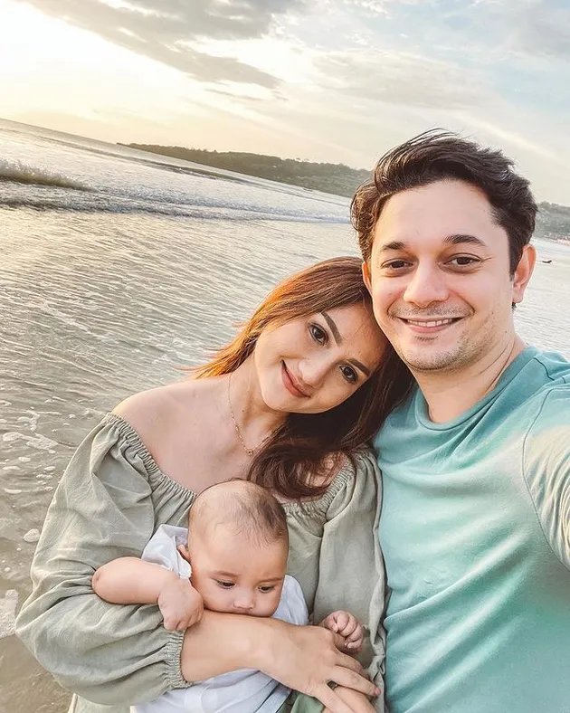 Andrew Andika &amp; Tengku Dewi Putri Liburan di Bali