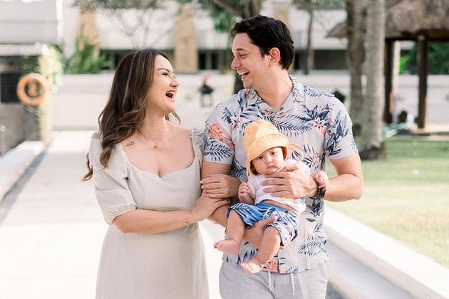 Andrew Andika &amp; Tengku Dewi Putri Liburan di Bali