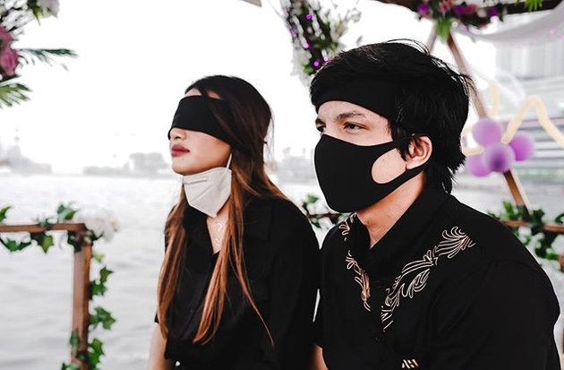 9 Photos of Aurel Hermansyah and Atta Halilintar that Make Netizens Feel Touched, Always Wearing Matching Couple Outfits on Dates!
