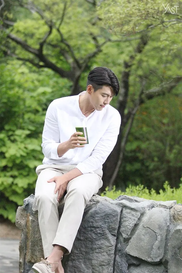 behind the scene syuting iklan Hyun Bin