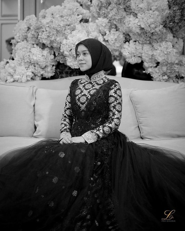 9 Detailed Portraits of Lesti's Wedding Dress at 'Menuju Cinta Abadi', Elegant with Palembang Songket - Ivan Gunawan's Creation Made in a Hurry for 3 Days