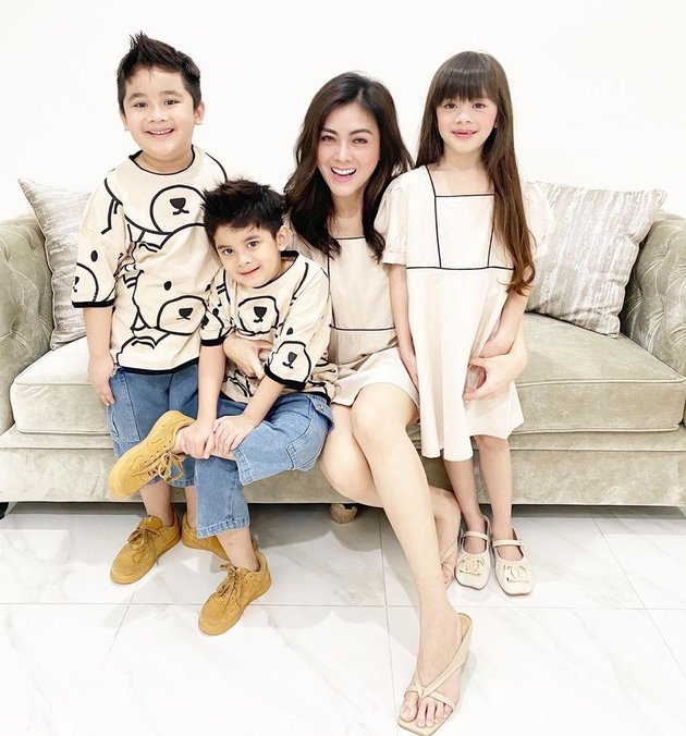 9 Portraits of Dhena Devanka Often Posting Photos with Her 3 Children in Harmony and Synchrony, Netizens Question the Whereabouts of Jonathan Frizzy