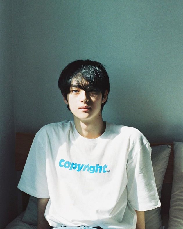 9 Handsome Portraits of 'No Jam Bot', the Viral Korean YouTuber Who Resembles Cha Eunwoo and V BTS