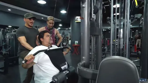 Ivan Gunawan nge-gym