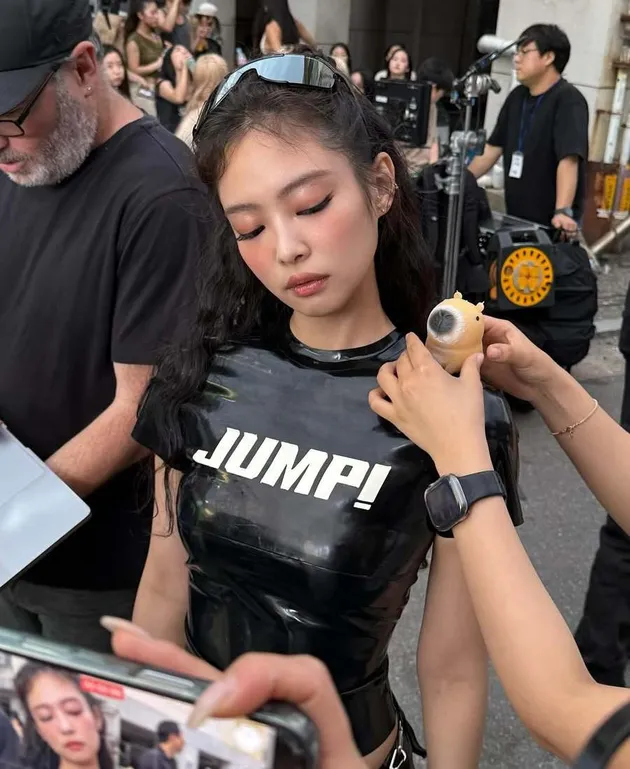 Jennie Blackpink bagikan BTS MV Jump