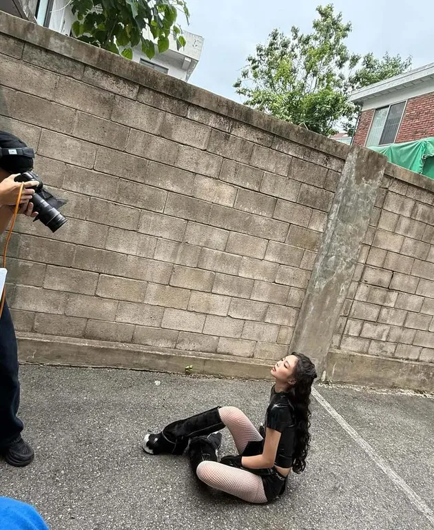 Jennie Blackpink bagikan BTS MV Jump