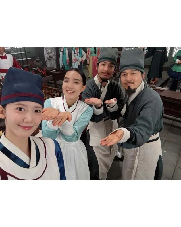 Kedekatan Yoona SNSD dengan Pemain BON APPÉTIT, YOUR MAJESTY
