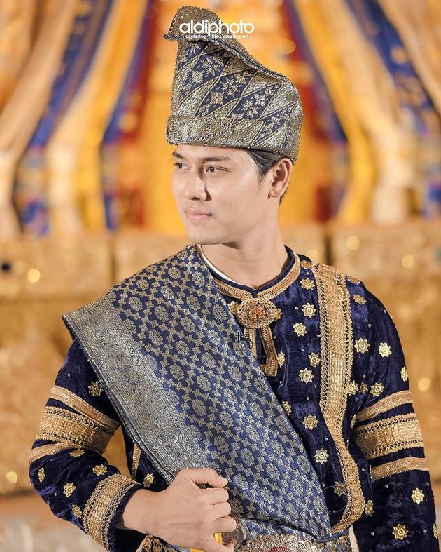 9 Compilation Photos of Handsome Rizky Billar's Appearance at the Engagement Event - Wedding Ceremony, the Charming Prince Charming of Lesti's Husband!