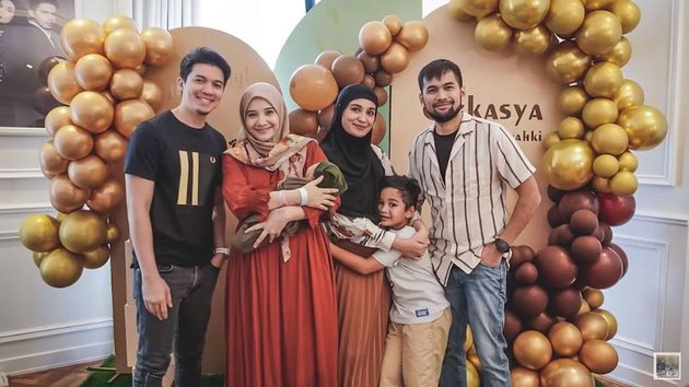 9 Moments of Baby Ukkasya's Return, Zaskia Sungkar's Child, From the Hospital, Warmly Welcomed by Shireen's Family