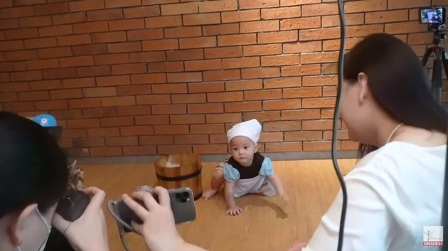9 Moments of Fun Baby Numa's Photoshoot, Mona Ratuliu's Child, Seeking Attention - Fussy Until Crying