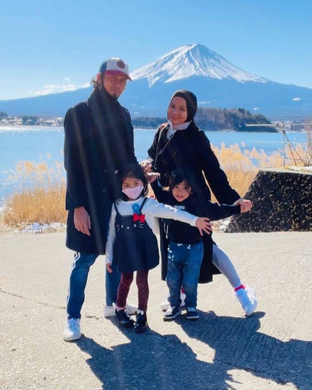 9 Potret Nova Pratiwi, Rizky Billar's Sister Who Lives Far from the Spotlight, Residing in Japan - Already Has 2 Children