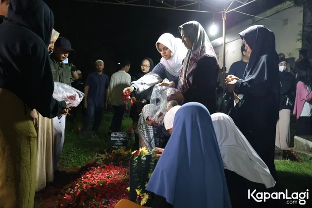 Keluarga hadiri pemakaman Hamdan ATT