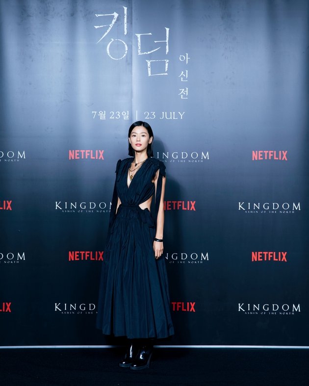 9 Portraits of the Cast of 'ASHIN OF THE NORTH' at the Press Conference, Jun Ji Hyun Steals Attention with Low-Cut Dress and Open Waist