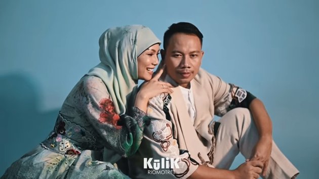 9 Portraits of Prewedding Vicky Prasetyo, Kalina Amazes When Wearing Hijab - Compact as Gladiator Couple