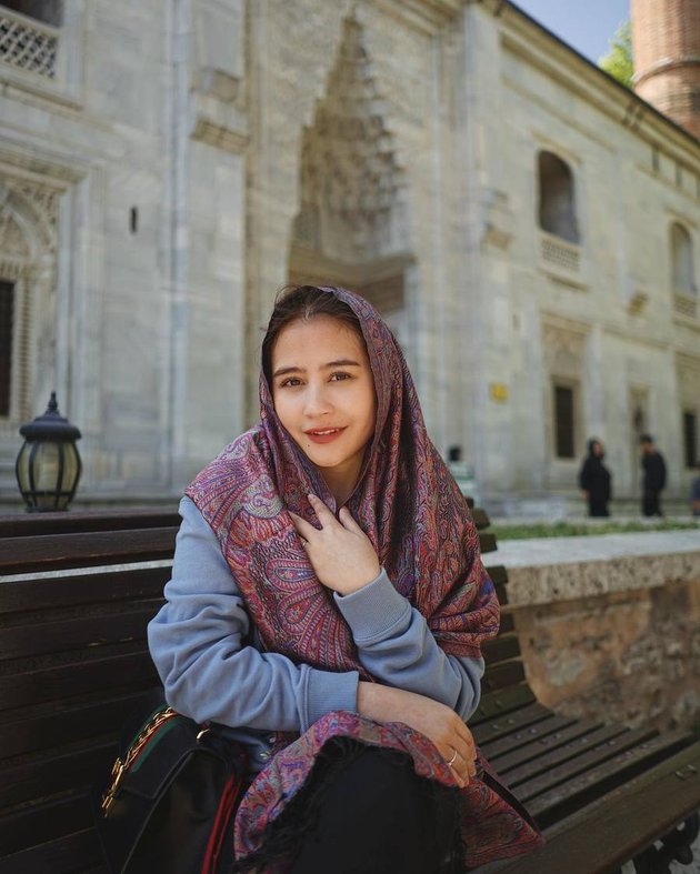 9 Beautiful and Clear Pictures of Prilly Latuconsina during Vacation in Turkey, Netizens Focus on Smooth Armpits
