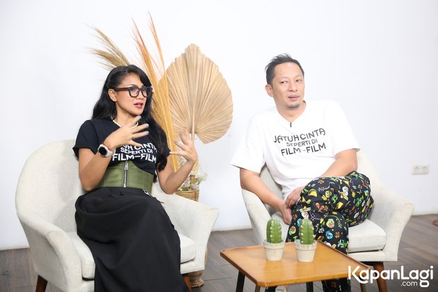 9 Portraits of Ringgo Agus Rahman & Nirina Zubir Who Admit to Feeling Ticklish Doing Intimate Scenes Including Kissing in 'FALLING IN LOVE LIKE IN MOVIES'
