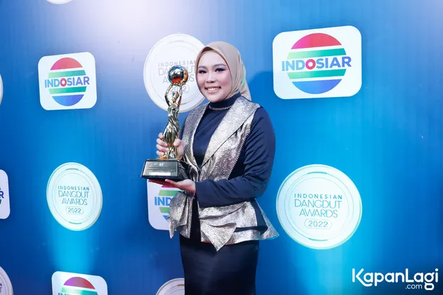 Juara dangdut indosiar D Academy LIDA Siapa Saja