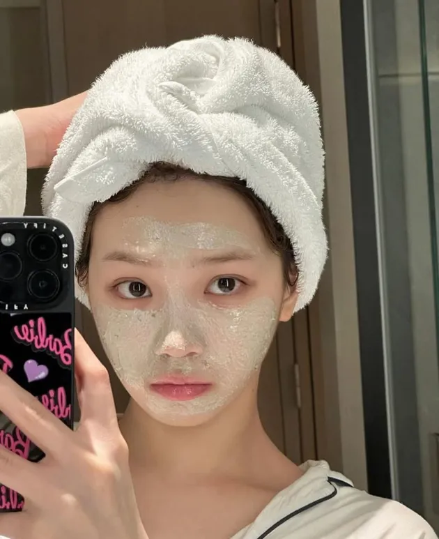 Bare Face Idol K-Pop