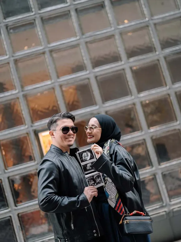 Potret Zaskia Sungkar umumkan jenis kelamin calon anak dalam kandungannya