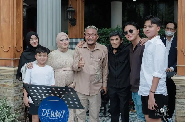 Jerome Polin Maudy Ayunda Artis Ngefans Artis 