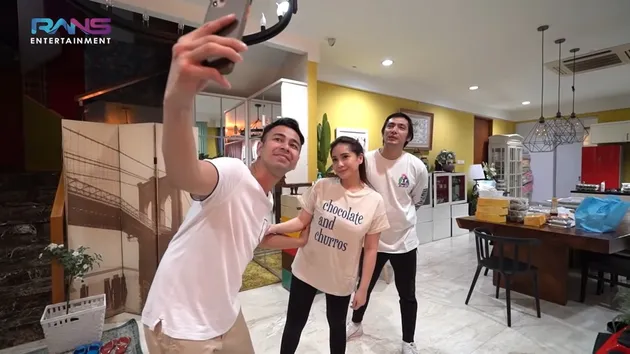 Jerome Polin Maudy Ayunda Artis Ngefans Artis 