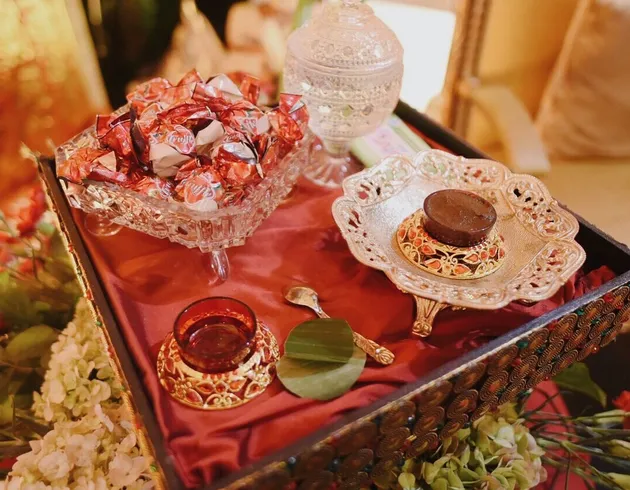 ACARA PACAR TASYA FARASYA MEWAH DENGAN PAKAIAN PENGANTIN ACARA PACAR TASYA FARASYA MEWAH DENGAN PAKAIAN PENGANTIN