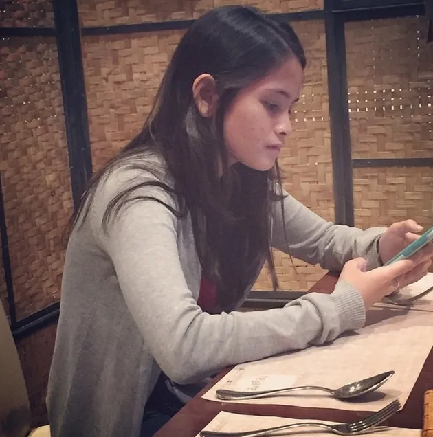 Acha Septriasa dan adiknya