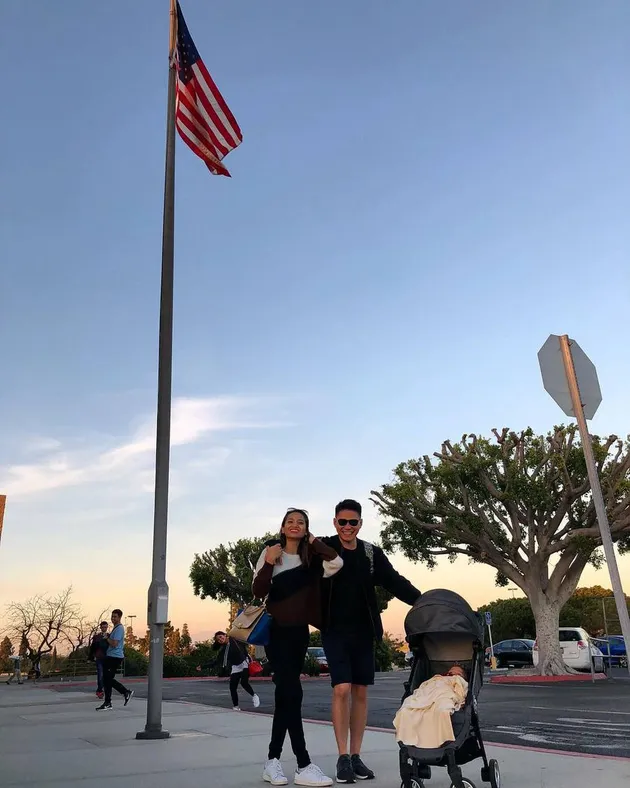 Liburan Acha Septriasa