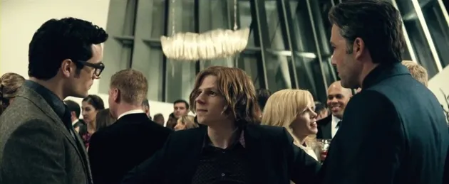 Tariler Batman V Superman