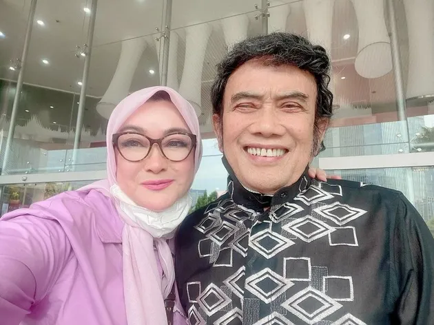 Istri Rhoma Irama siapa saja berapa istri Rhoma rhoma menikah berapa kali