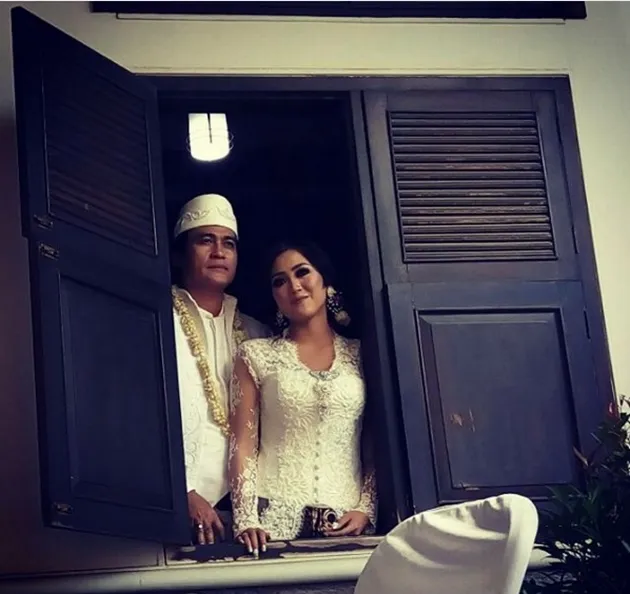 Foto Pernikahan Adjie Pangestu