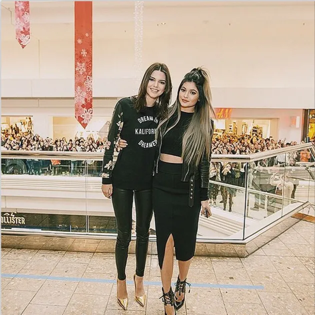 Kendall Jenner vs Kylie Jenner