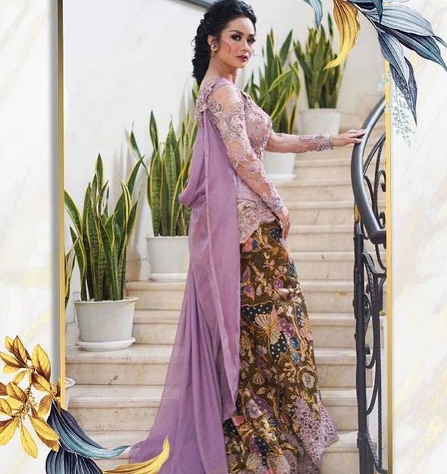 Beautiful Style Competition between Ashanty and Krisdayanti at Aurel's Engagement Event - Atta, Equally Elegant and Glamorous in Purple Kebaya