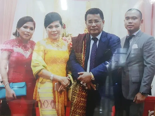 Istri Hotman Paris Hutapea