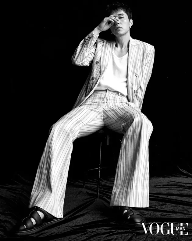 Photoshoot Vogue Man Lee Dong Wook