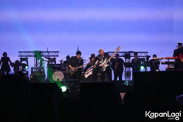 Legenda Dunia di Panggung Dewa 19 All Stars