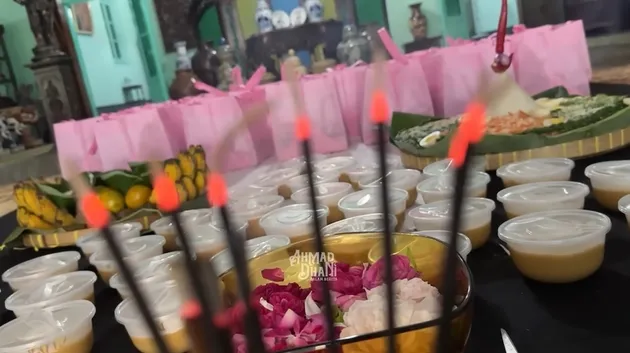 Sajian makanan di aqiqah anak angkat Mulan