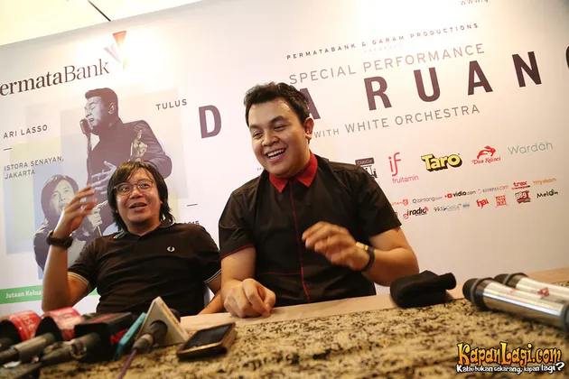 Akrab! Inilah Potret Bertemunya Ari Lasso Dengan Tulus 