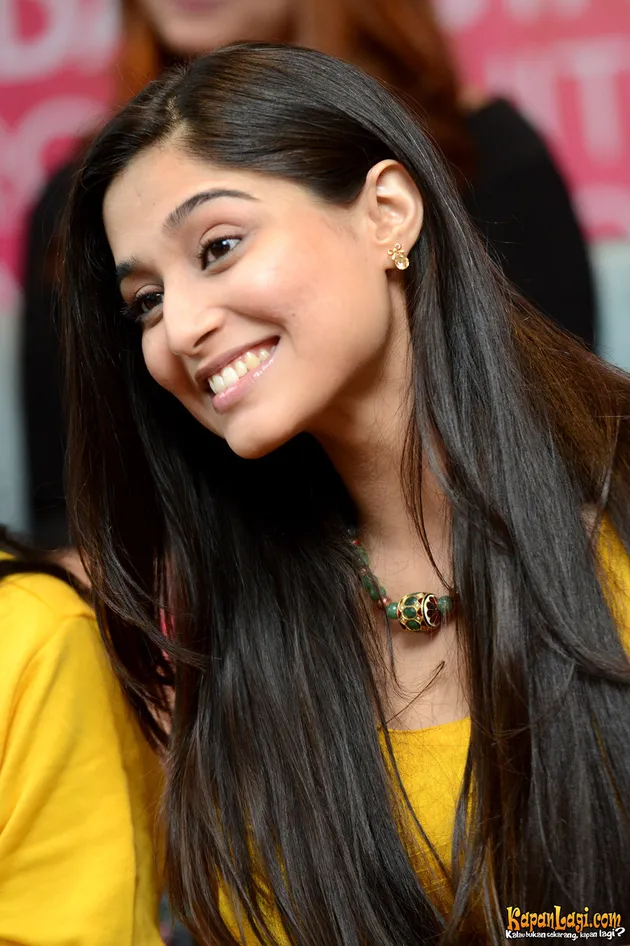 Jessica Iskandar &amp; Soumya Seth